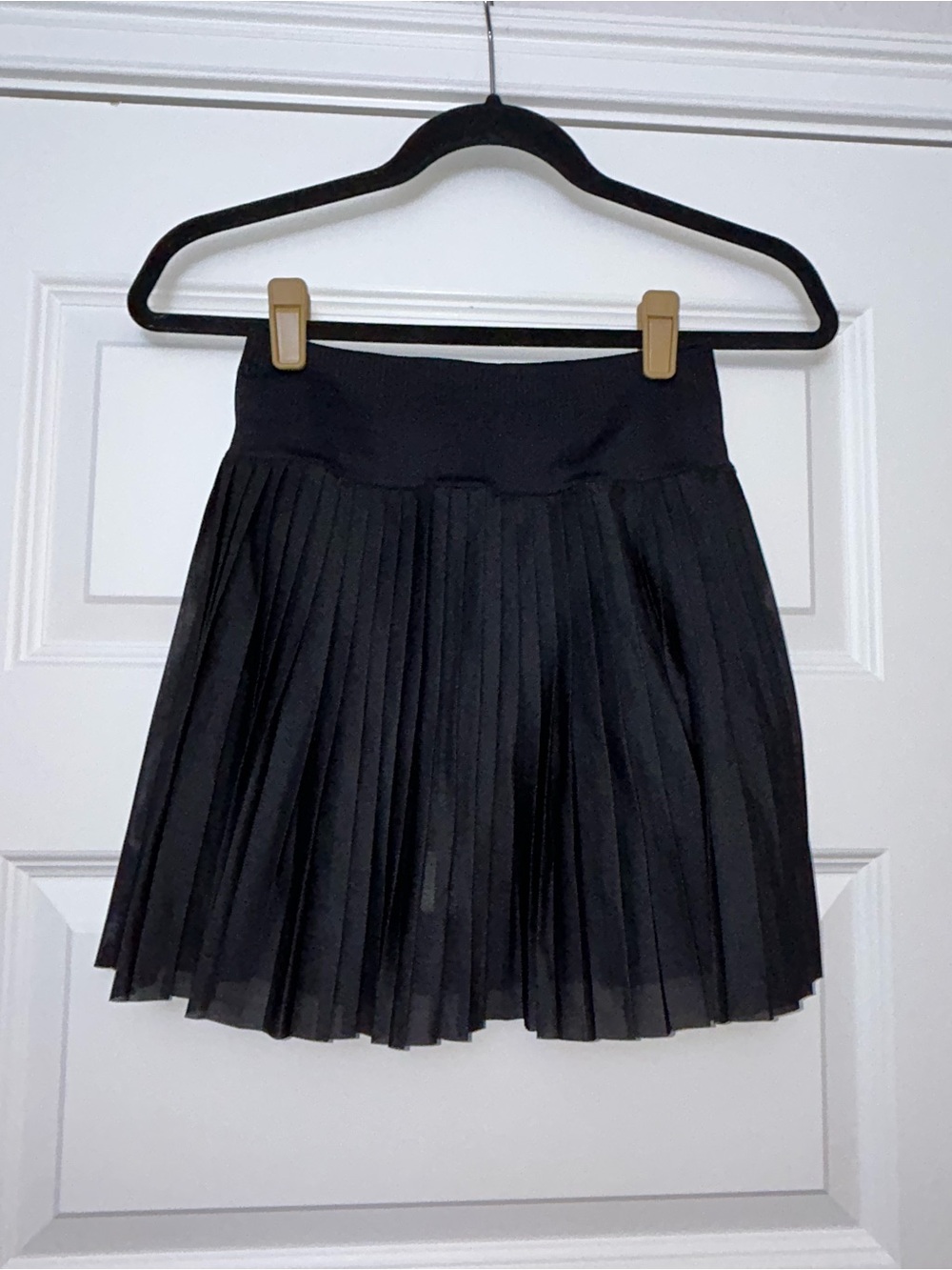 New, Halara OneForm Seamless Flow High Waisted Pleated Mini Skirt Shorts Skort